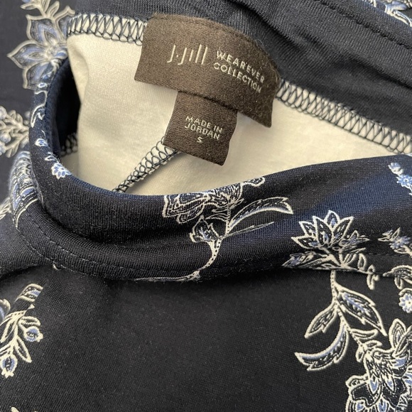 J. Jill Small Wearever Front Seam Crop Pants Navy Blue with Floral Print - Picture 8 of 11